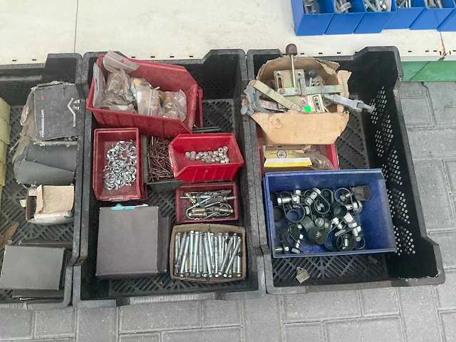 Partij bevestigingsmateriaal - afbeelding 30 van  33