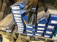 Partij bevestigingsmaterialen - afbeelding 5 van  15