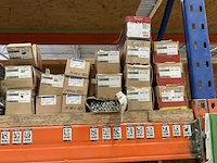 Partij bevestigingsmaterialen - afbeelding 9 van  15