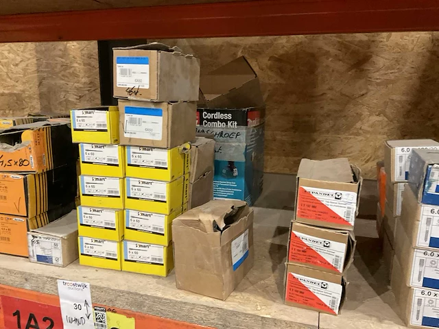 Partij bevestigingsmaterialen - afbeelding 15 van  15