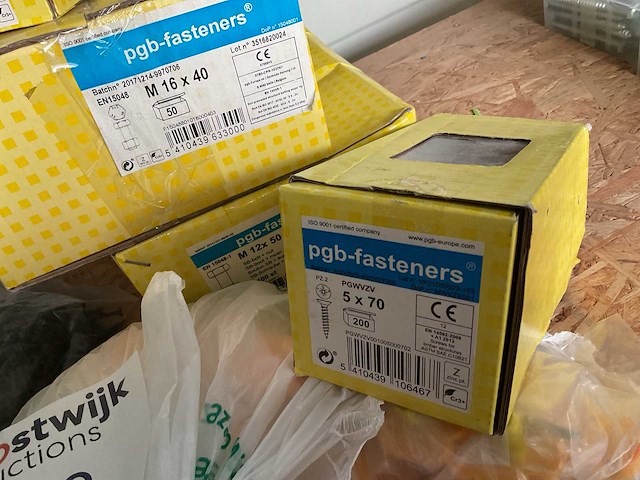 Partij bevestigingsmaterialen - afbeelding 2 van  6