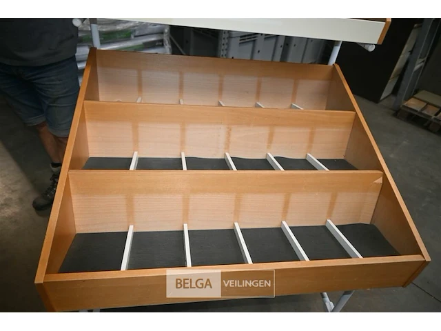 Partij bibliotheekkasten - afbeelding 3 van  8