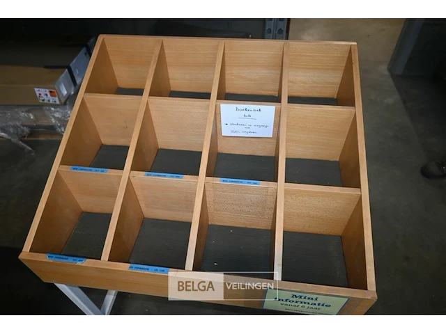 Partij bibliotheekkasten - afbeelding 7 van  8