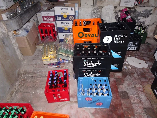 Partij bier/frisdrank samen met leeggoed - afbeelding 4 van  6