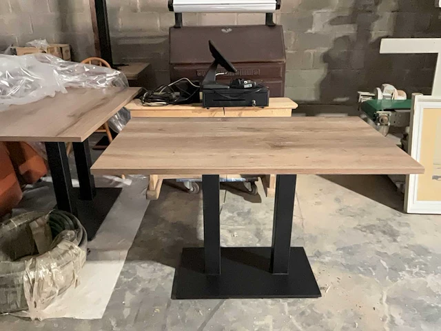 Partij bijzettafels met 16 stoelen. - afbeelding 3 van  6