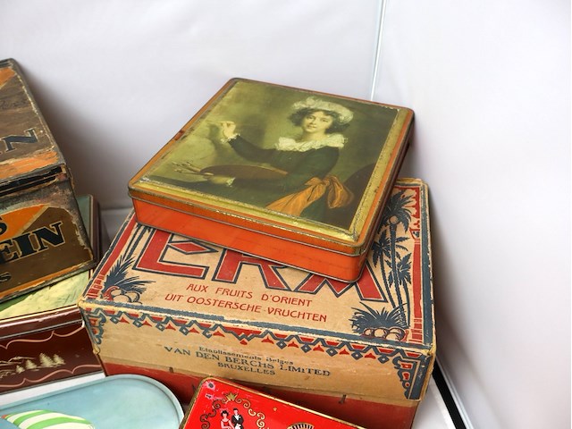 Partij blikken dozen - afbeelding 3 van  4