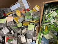 Partij blisters met bevestigingen - afbeelding 7 van  11