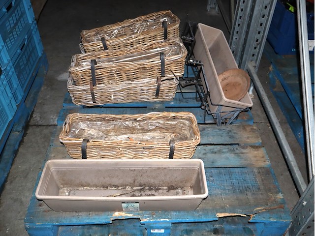 Partij bloembakken - afbeelding 1 van  3