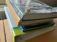 Partij boeken over geweren en pistolen - afbeelding 2 van  2