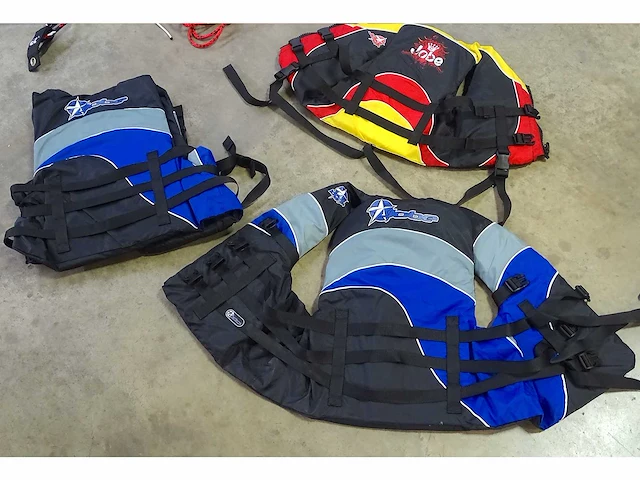 Partij bootjes & watersport - afbeelding 2 van  20