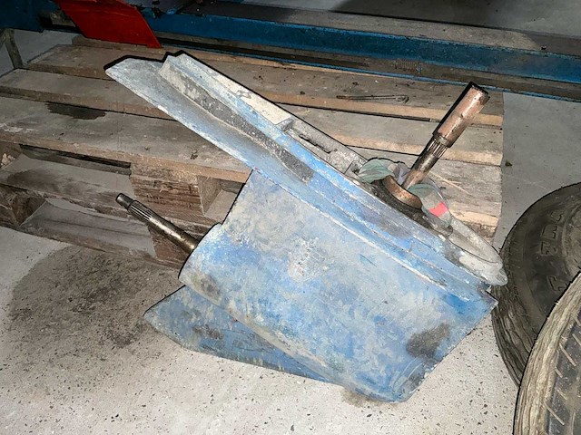 Partij bootonderdelen - afbeelding 2 van  7