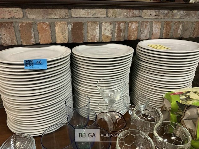 Partij borden ± 75 stuks - afbeelding 1 van  4