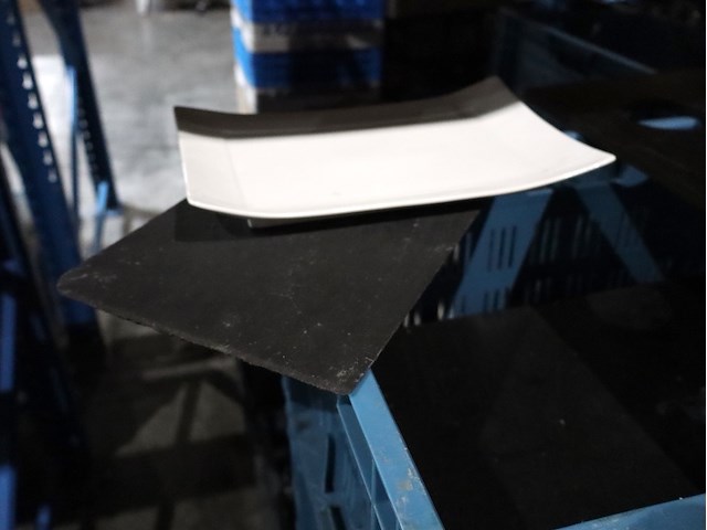 Partij borden en leien - afbeelding 1 van  2