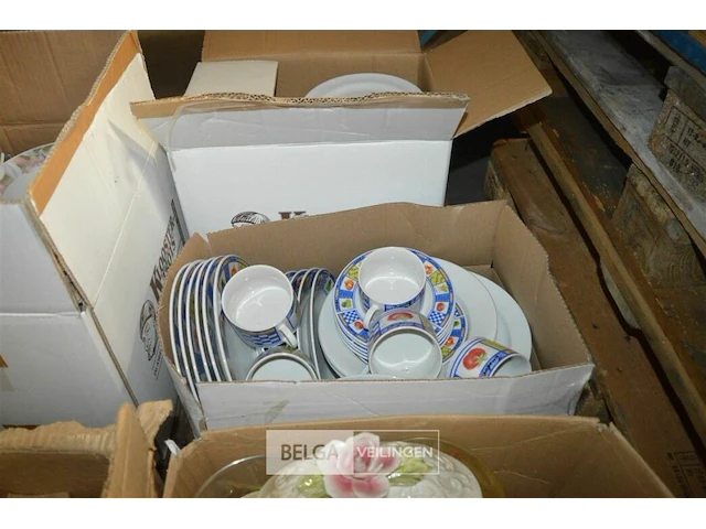 Partij borden servies etc per pallet - afbeelding 5 van  7