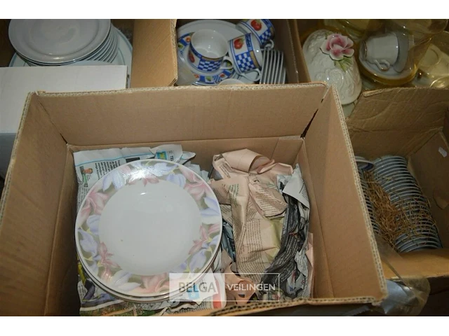 Partij borden servies etc per pallet - afbeelding 6 van  7