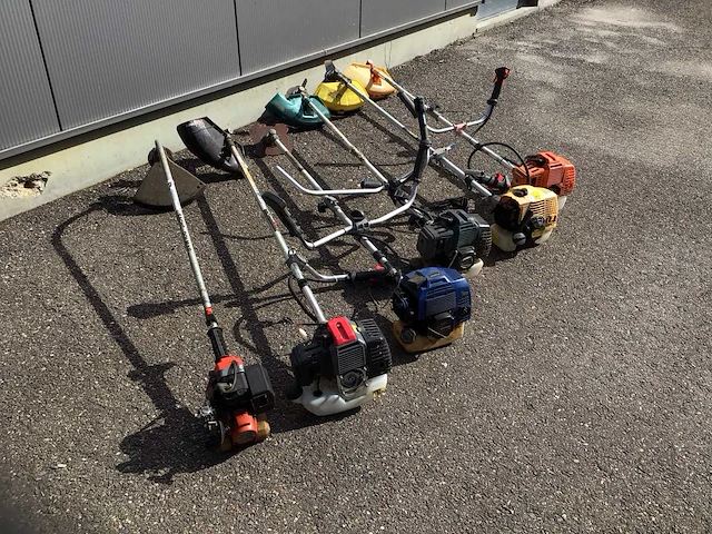 Partij bosmaaiers - afbeelding 1 van  8