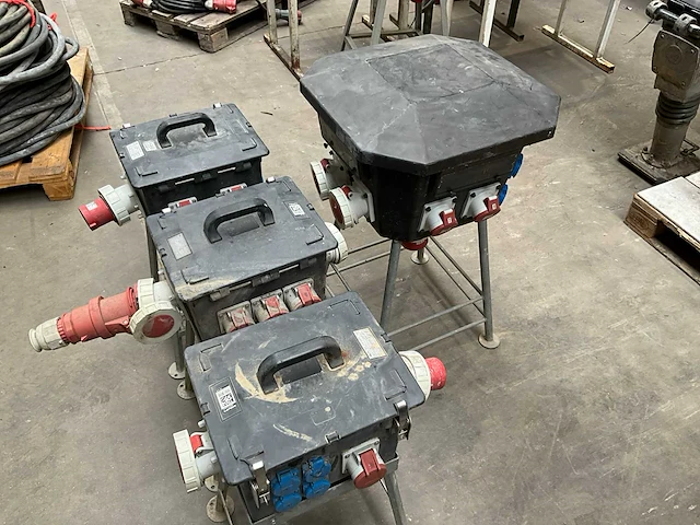 Partij bouw verdeelkasten 3 x 63a / 1 x 125a - afbeelding 12 van  25