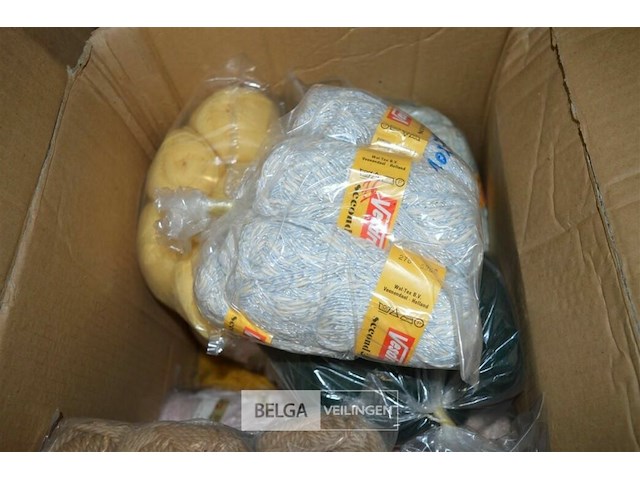 Partij breiwol - afbeelding 5 van  7