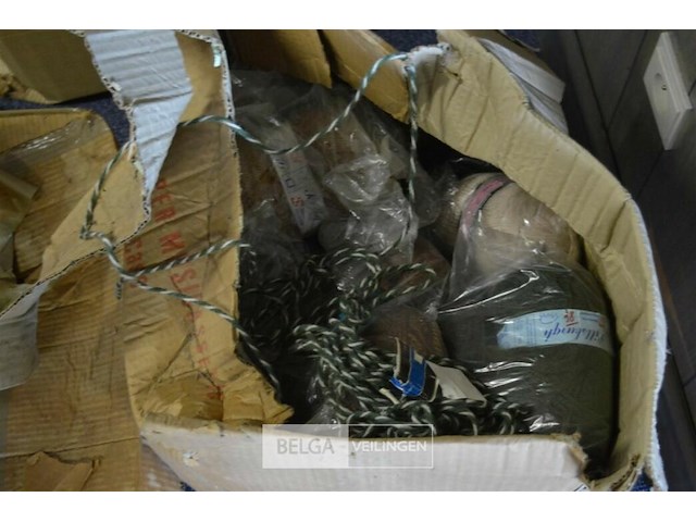 Partij breiwol - afbeelding 1 van  3