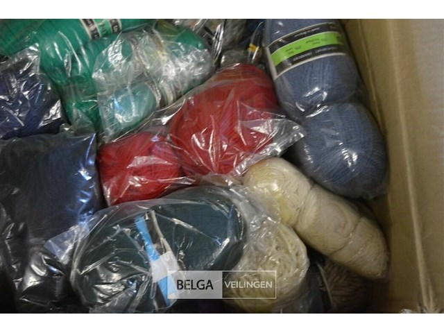 Partij breiwol - afbeelding 3 van  7