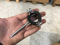 Partij buisbeugels/penbeugels met rubber. 2 modellen. 12-15mm en 21-23mm (818x) - afbeelding 3 van  6