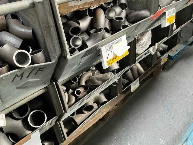 Partij buisfitting en koppelingen - afbeelding 8 van  9
