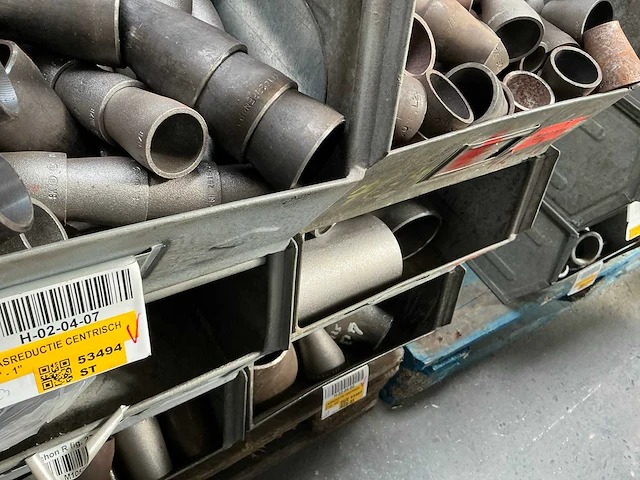 Partij buisfitting en koppelingen - afbeelding 9 van  9