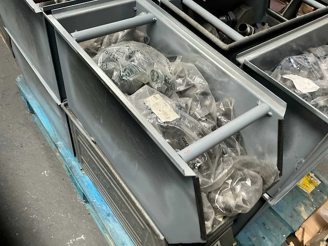 Partij buisfitting en koppelingen - afbeelding 9 van  10