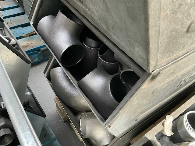 Partij buisfitting en koppelingen - afbeelding 6 van  7