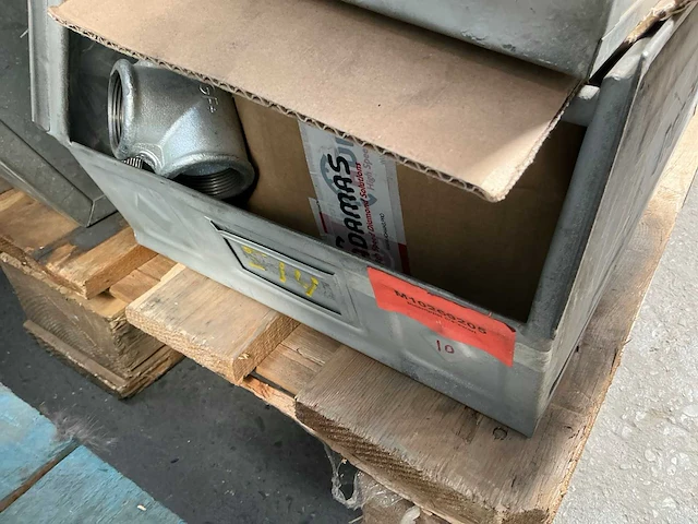 Partij buisfitting en koppelingen - afbeelding 7 van  7