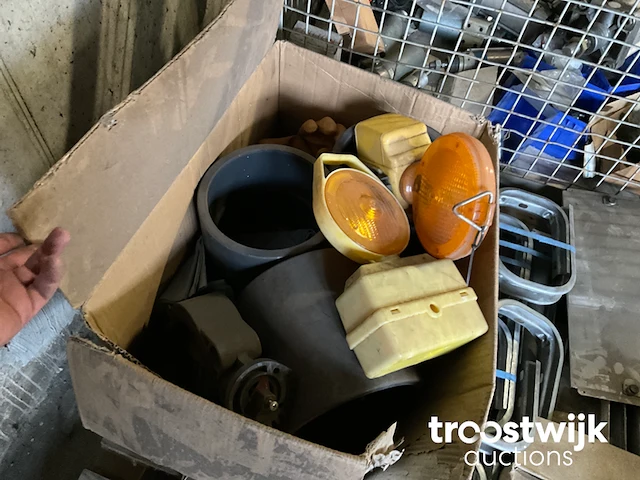Partij buisklemmen en koppelstukken - afbeelding 13 van  22