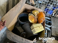 Partij buisklemmen en koppelstukken - afbeelding 13 van  22