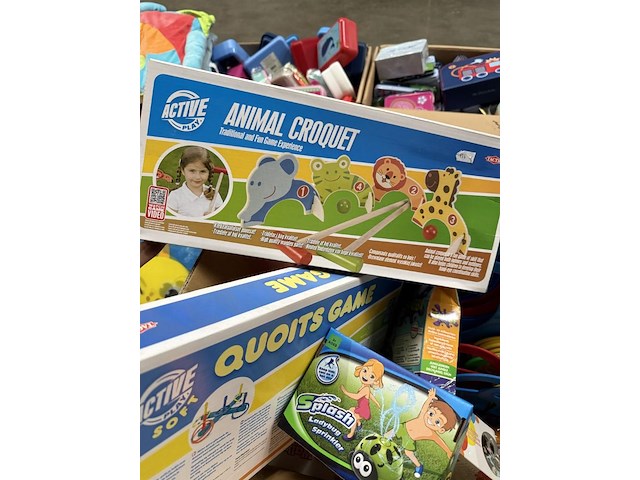 Partij buitenspeelgoed - afbeelding 7 van  8