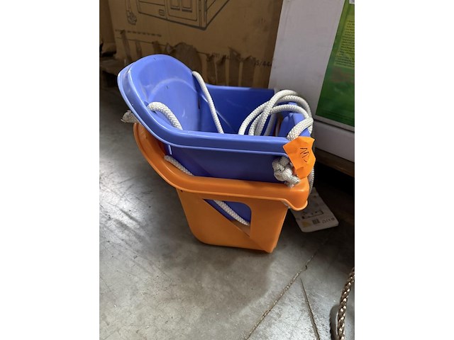 Partij buitenspeelgoed - afbeelding 1 van  5