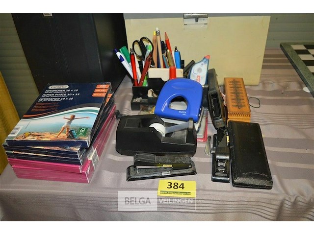 Partij bureau benodigdheden - afbeelding 1 van  4