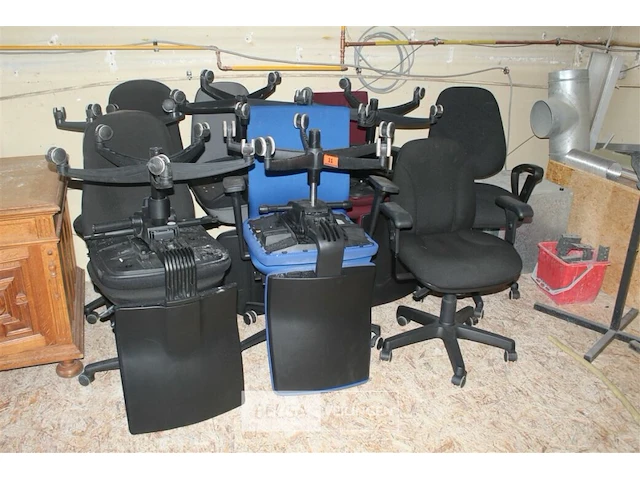 Partij bureaustoelen - afbeelding 1 van  6