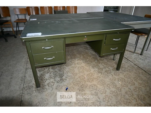 Partij bureautafels en stoelen - afbeelding 2 van  6