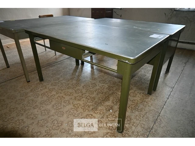 Partij bureautafels en stoelen - afbeelding 3 van  6
