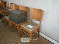 Partij bureautafels en stoelen - afbeelding 5 van  6