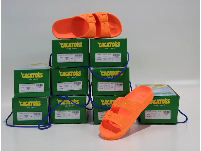 Partij cacatoes (x9) - afbeelding 1 van  3