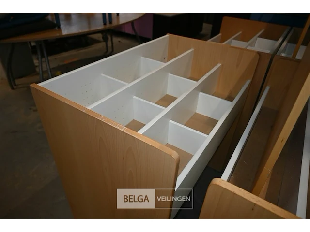 Partij cd/dvd kasten bibliotheek - afbeelding 3 van  8