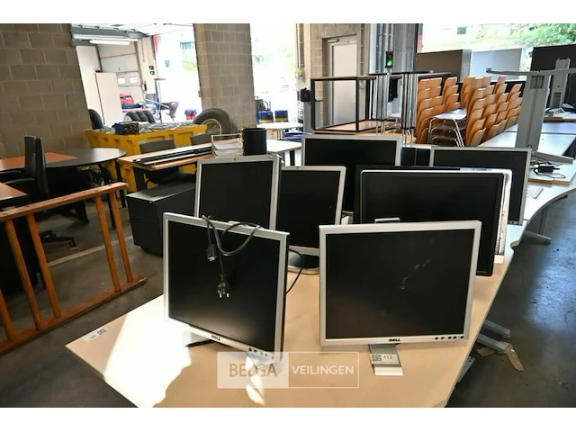 Partij computerschermen - merk : dell en hp - afbeelding 1 van  2