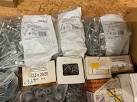 Partij dakplaatschroeven en doppen - afbeelding 5 van  9