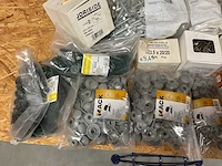 Partij dakplaatschroeven en doppen - afbeelding 7 van  9