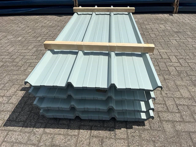Partij dakplaten 250x105cm 38 stuks nieuw - afbeelding 1 van  1