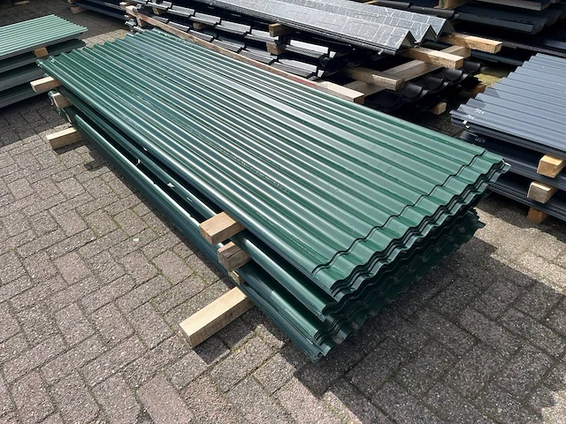 Partij dakplaten 2600x860mm 45 stuks nieuw - afbeelding 1 van  1
