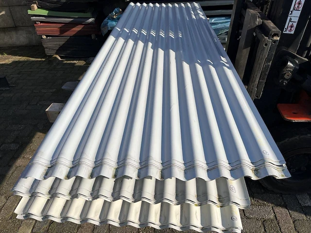 Partij dakplaten 260x85cm 33 stuks nieuw - afbeelding 1 van  1