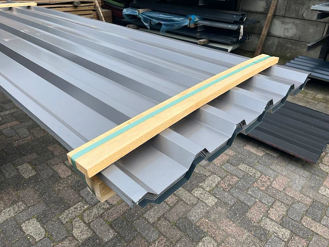 Partij dakplaten 300x108cm 20 stuks nieuw - afbeelding 1 van  1