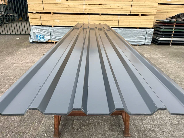 Partij dakplaten 400x108cm 25 stuks nieuw - afbeelding 1 van  1