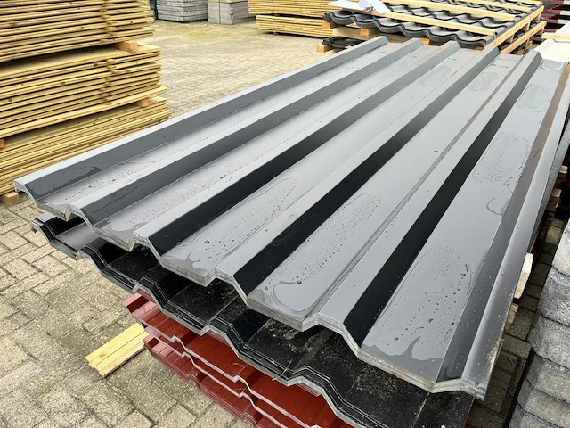 Partij dakplaten 400x109cm 17 stuks nieuw - afbeelding 1 van  1